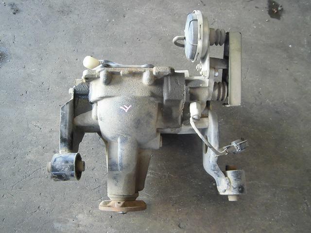 【中古】中古部品 クリッパー U72T ﾌﾛﾝﾄﾘｼﾞｯﾄﾃﾞﾌ 【3340180100-001227085541120】