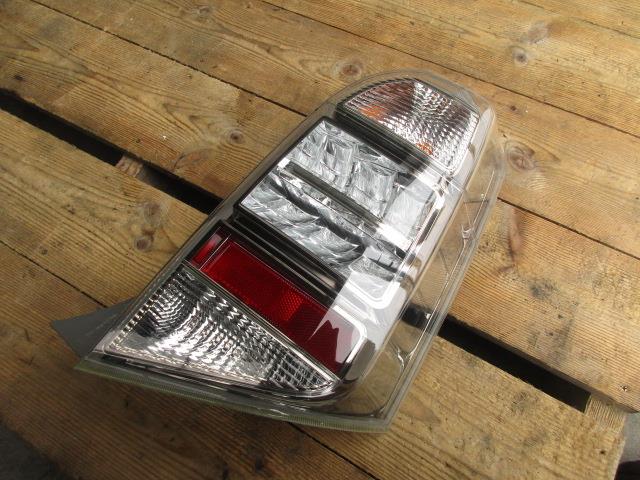 【中古】中古部品 ライフ JC1 右ﾃｰﾙﾗﾝﾌﾟ 【3310190100-001264196915500】
