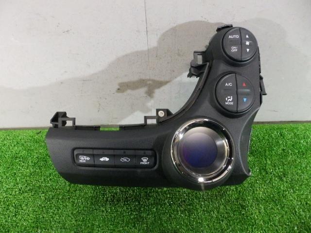 【中古】中古部品 フィット GP1 A/Cｽｲｯﾁﾊﾟﾈﾙ 【3260250000-000023022260900】｜e-cleマート 27,106円