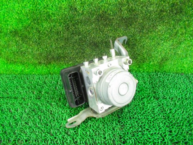 【中古】中古部品 ワゴンＲ MH44S ABSｱｸﾁｭｴｰﾀｰ 【3330210100-000035039342500】
