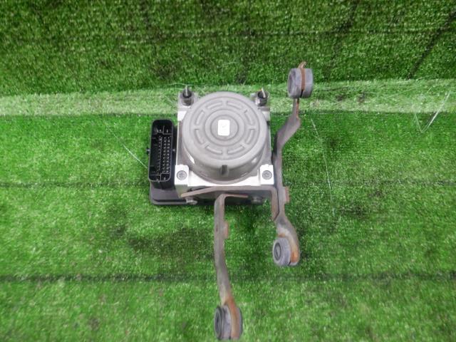 【中古】中古部品 Ｎ－ＢＯＸ JF2 ABSｱｸﾁｭｴｰﾀｰ 【3330420100-230301000142500】
