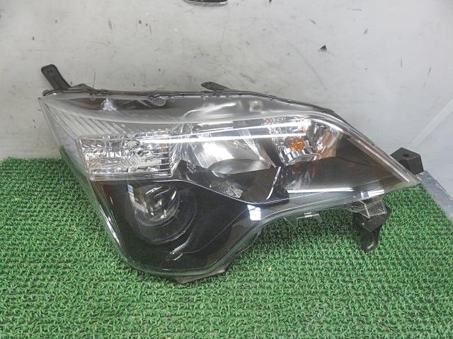 【中古】中古部品 スペイド NCP145 右ﾍｯﾄﾞﾗﾝﾌﾟ 【3330380100-000035802110800】