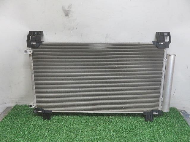 【中古】中古部品 シエンタ NSP170G ｺﾝﾃﾞﾝｻｰ 【3330380100-000035007460600】