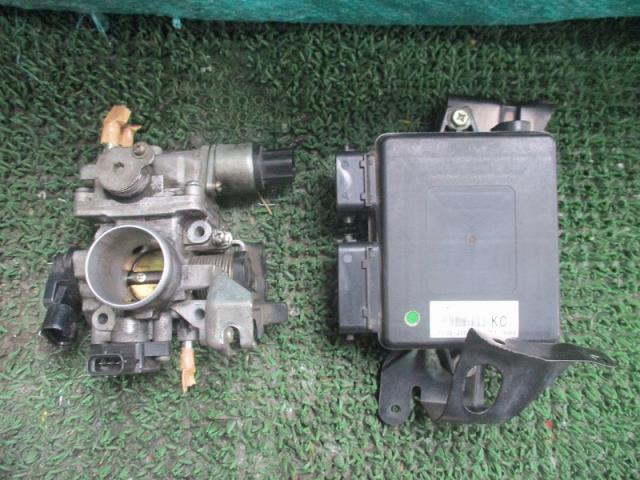 【中古】中古部品 ＭＲワゴン MF22S ｴﾝｼﾞﾝｺﾝﾋﾟｭｰﾀｰ 【3500080000-221125000463100】