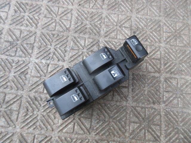 【中古】中古部品 ミラ L275S ﾊﾟﾜｰｳｲﾝﾄﾞｳｽｲｯﾁ 【3310190100-001417985761900】