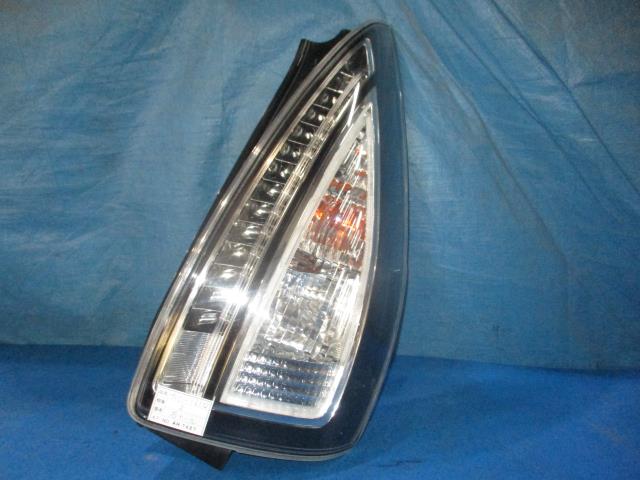 【中古】中古部品 プレマシー CREW 右ﾃｰﾙﾗﾝﾌﾟ 【3310160100-000004247515500】