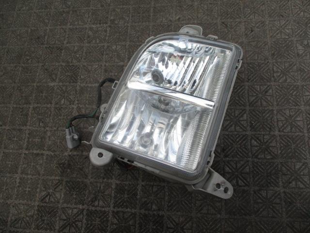 【中古】中古部品 ムーヴ L150S 右ﾌｫｸﾞﾗﾝﾌﾟ 【3310190100-001410984010850】