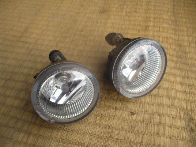 【中古】中古部品 タント L375S 左ﾌｫｸﾞﾗﾝﾌﾟ 【3310190100-001530852210950】