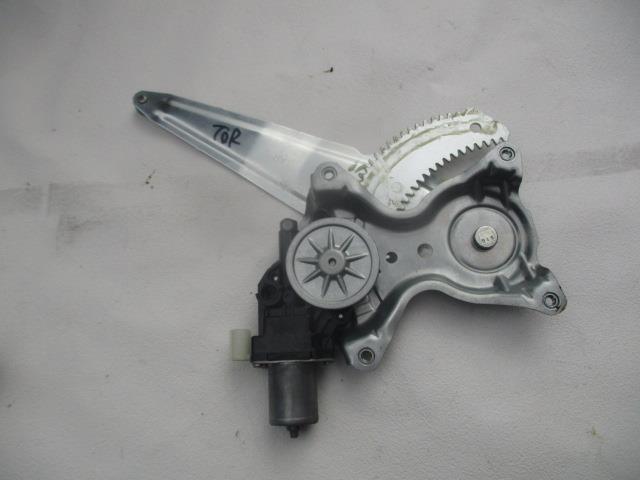 【中古】中古部品 ムーヴ LA150S 右ﾘｱﾄﾞｱﾚｷﾞｭﾚｰﾀ･ﾓｰﾀｰ 【3310190100-001534247413320】
