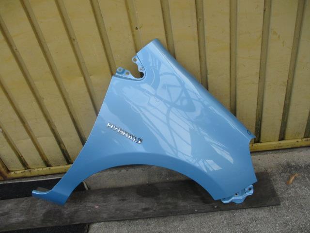 【中古】中古部品 アクア NHP10 右ﾌﾛﾝﾄﾌｪﾝﾀﾞｰ 【3310190100-000233003010600】