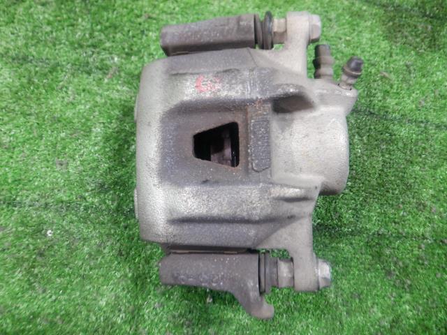 【中古】中古部品 ヴォクシー ZRR85W 左ﾘｱｷｬﾘﾊﾟｰ 【3330420100-230320000344460】