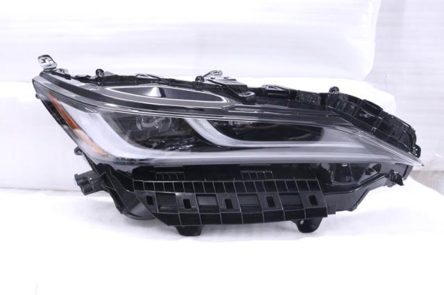 【中古】中古部品 ハリアー NXUA80 右ﾍｯﾄﾞﾗﾝﾌﾟ 【3260520000-230331500910800】