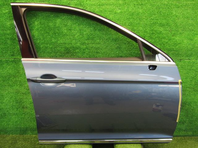 【中古】中古部品 VW パサートヴァリアント 3CCZE 右ﾌﾛﾝﾄﾄﾞｱ 【3330200100-220415000013100】