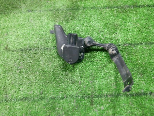 【中古】中古部品 ヴォクシー ZRR85W ﾊｲﾄｺﾝﾄﾛｰﾙｾﾝｻｰ 【3330420100-230320000361460】
