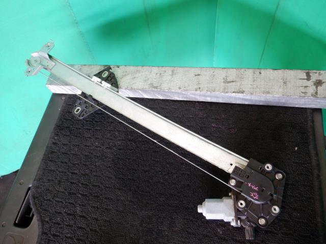 【中古】中古部品 フリード GB3 右ﾌﾛﾝﾄﾄﾞｱﾚｷﾞｭﾚｰﾀ･ﾓｰﾀｰ 【3340140100-000023331913120】