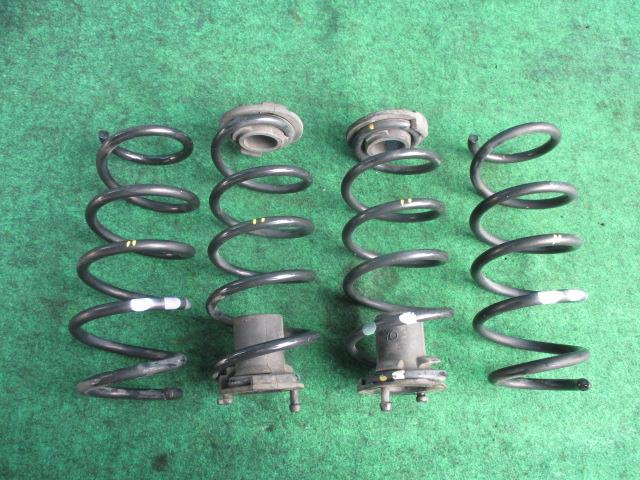 【中古】中古部品 N-WGN JH1 スプリングセット 【3540020100-000005032357900】