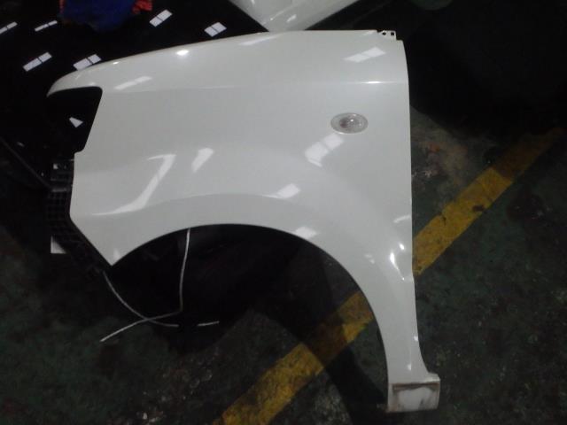 【中古】中古部品 ＡＺワゴン MJ22S 左ﾌﾛﾝﾄﾌｪﾝﾀﾞｰ 【3331010800-000020821110700】