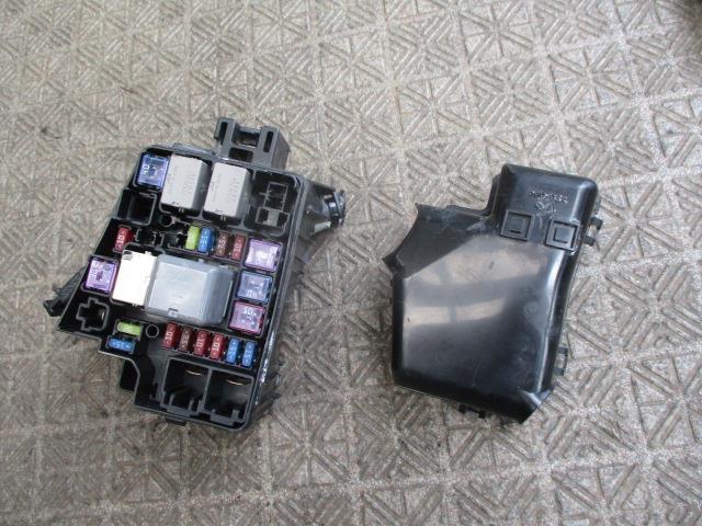 【中古】中古部品 ムーヴ L175S ヒューズボックス 【3310190100-001394015867800】