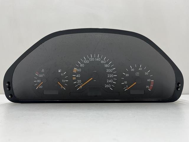 【中古】中古部品 ベンツ Cクラス 202086 ｽﾋﾟｰﾄﾞﾒｰﾀｰ 【3310070100-000707908461400】