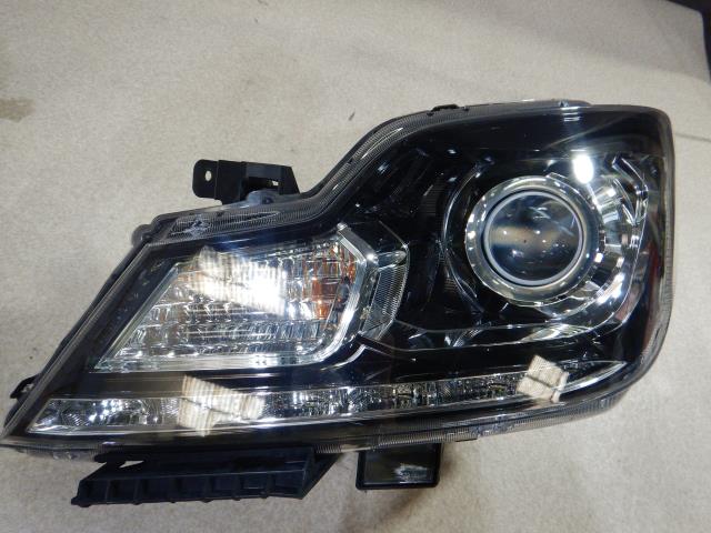 【中古】中古部品 ソリオ MA15S 左ヘッドランプ 【3330810100-230403000310900】