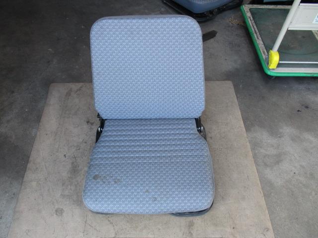 【中古】中古部品 ハイゼット S211P ｱｼｽﾀﾝﾄｼｰﾄ 【3310190100-001704544170600】