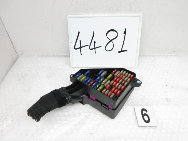 【中古】中古部品 VW ポロ 9NBUD ﾋｭｰｽﾞﾎﾞｯｸｽ 【3500170000-230406502867800】