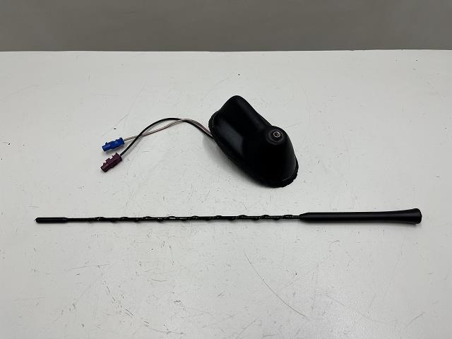 【中古】中古部品 BMW ミニ ME14 ｱﾝﾃﾅ 【3310070100-000090743961000】