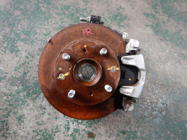 【中古】中古部品 Ｎ－ＶＡＮ JJ1 右ﾌﾛﾝﾄﾅｯｸﾙﾊﾌﾞ 【3330810100-230407000244310】