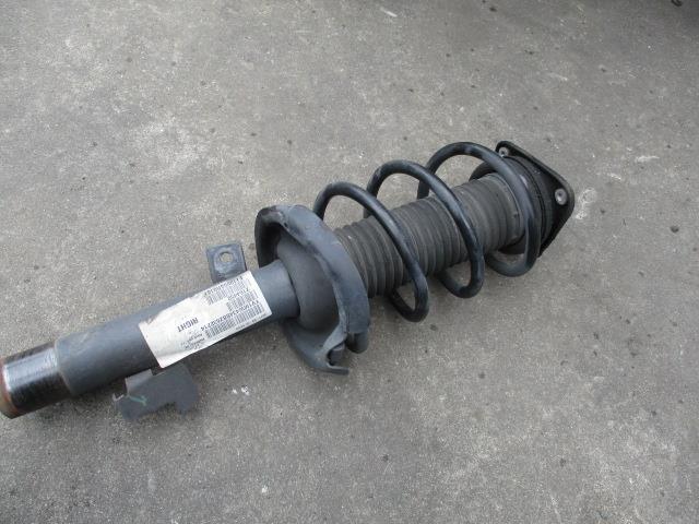 【中古】中古部品 ボルボ 50シリーズ MB4204S 右ﾌﾛﾝﾄｽﾄﾗｯﾄ 【3310190100-001433658150110】 14,438円