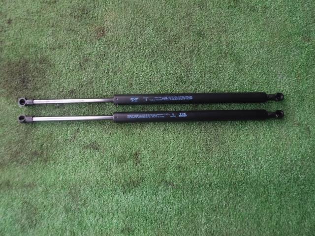 【中古】中古部品 フリード GB8 バックドアダンパー 【3330450100-230408000177250】|e-cleマート