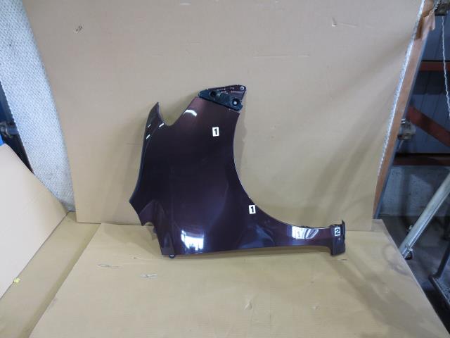 【中古】中古部品 タントエグゼ L465S 右ﾌﾛﾝﾄﾌｪﾝﾀﾞｰ 【3330460100-000001551610600】