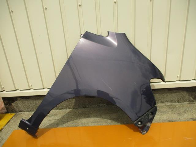 【中古】中古部品 ルクラ L455F 右ﾌﾛﾝﾄﾌｪﾝﾀﾞｰ 【3310190100-001631288810600】