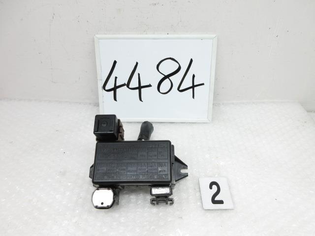 【中古】中古部品 カプチーノ EA11R ﾋｭｰｽﾞﾎﾞｯｸｽ 【3500170000-230412503867800】