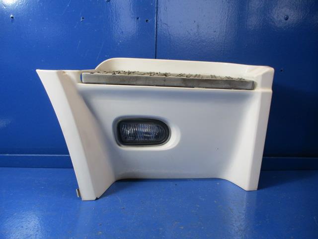 【中古】中古部品 UD日産大型車 CD5YL 右ｻｲﾄﾞｽﾃｯﾌﾟ 【3310270100-000012894913700】