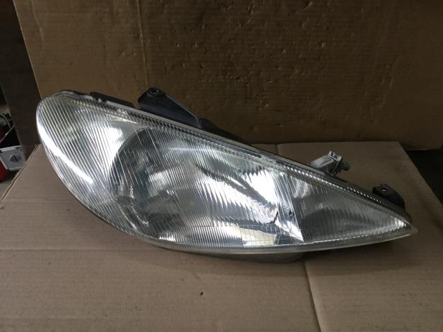 【中古】中古部品 プジョー 206 T14 右ﾍｯﾄﾞﾗﾝﾌﾟ 【3330960100-000052034310800】