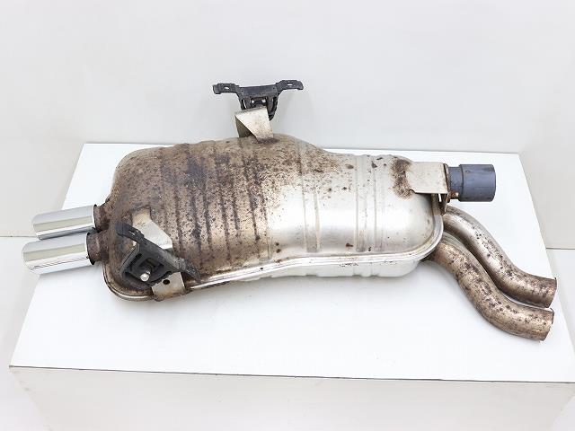 【中古】中古部品 BMW 3シリーズ AV25 リアマフラー 【3310070100-000203003222500】|e-cleマート
