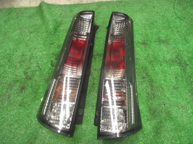 【中古】中古部品 ルークス ML21S 左ﾃｰﾙﾗﾝﾌﾟ 【3310190100-001582004615600】