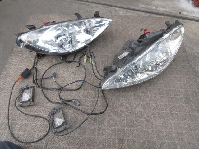【中古】中古部品 プジョー 307 3EHRFN 左ﾍｯﾄﾞﾗﾝﾌﾟ 【3310190100-001424234210900】｜e-cleマート