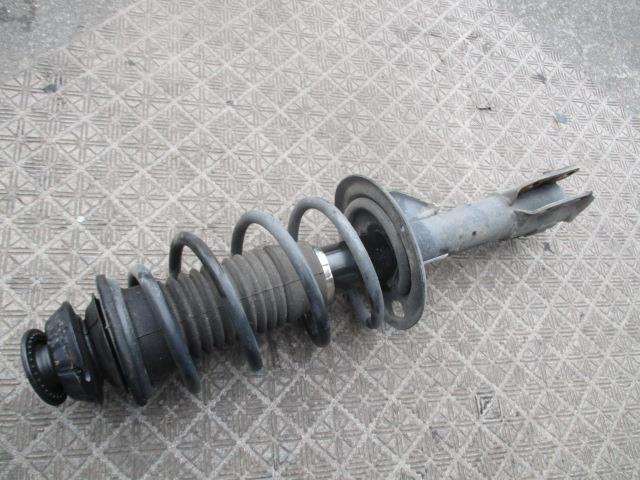 【中古】中古部品 アクア NHP10 右ﾌﾛﾝﾄｽﾄﾗｯﾄ 【3310190100-001446573750110】