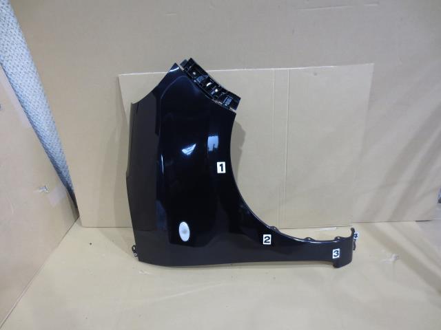 【中古】中古部品 ＭＲワゴン MF22S 右ﾌﾛﾝﾄﾌｪﾝﾀﾞｰ 【3330460100-000001552910600】