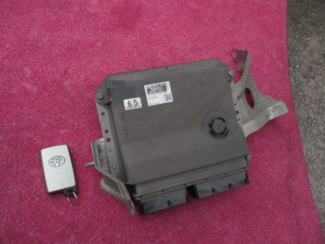 【中古】中古部品 エスティマ AHR20W ｴﾝｼﾞﾝｺﾝﾋﾟｭｰﾀｰ 【3310190100-000213037563100】