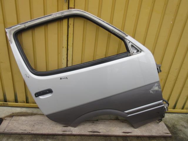 【中古】中古部品 ハイエース KZH100G 右ﾌﾛﾝﾄﾄﾞｱ 【3310190100-001199833013100】