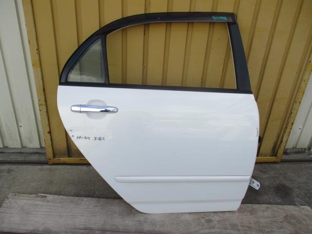 【中古】中古部品 カローラ NZE121 右ﾘｱﾄﾞｱ 【3310190100-001472569813300】