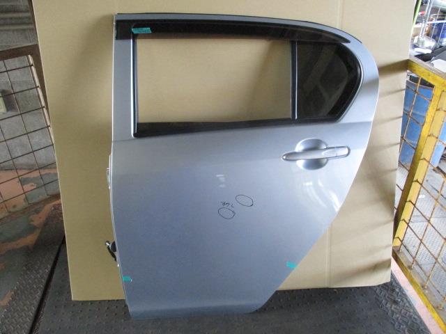 【中古】中古部品 ピクシスエポック LA300A 左リアドア 【3310190100-001466087313400】|e-cleマート