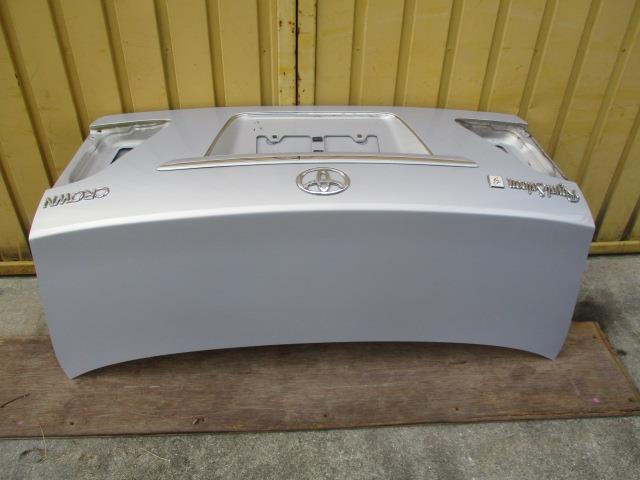 【中古】中古部品 クラウン GRS180 トランクリッド 【3310190100-001392900115300】|e-cleマート