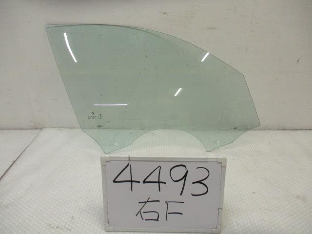 【中古】中古部品 BMW 1シリーズ 1R15 右ﾌﾛﾝﾄﾄﾞｱｶﾞﾗｽ 【3500170000-230511505713130】