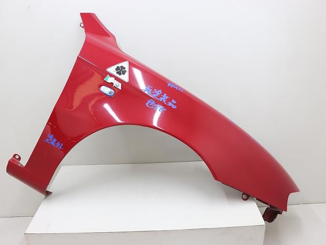 【中古】中古部品 アルファ 147 937AB 右ﾌﾛﾝﾄﾌｪﾝﾀﾞｰ 【3310070100-000203019410600】