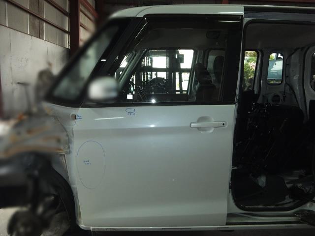 【中古】中古部品 デイズルークス B21A 左ﾌﾛﾝﾄﾄﾞｱ 【3310050100-221124000213200】