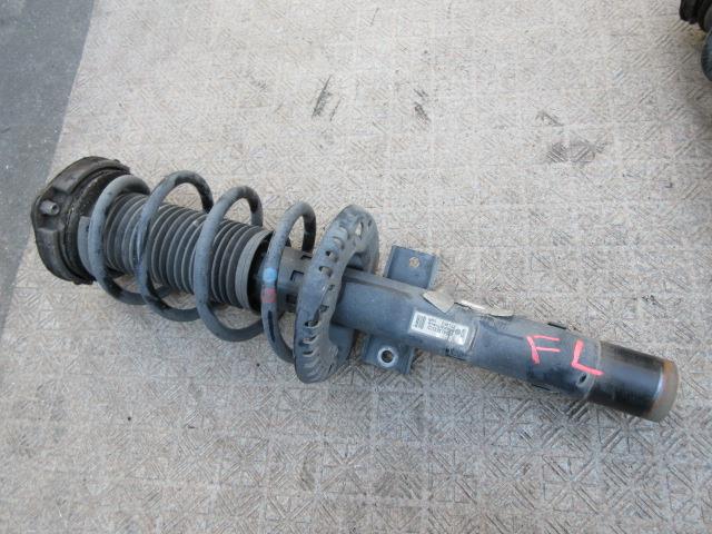 【中古】中古部品 VW ポロ 9NBKY 左ﾌﾛﾝﾄｽﾄﾗｯﾄ 【3310190100-001337520250210】