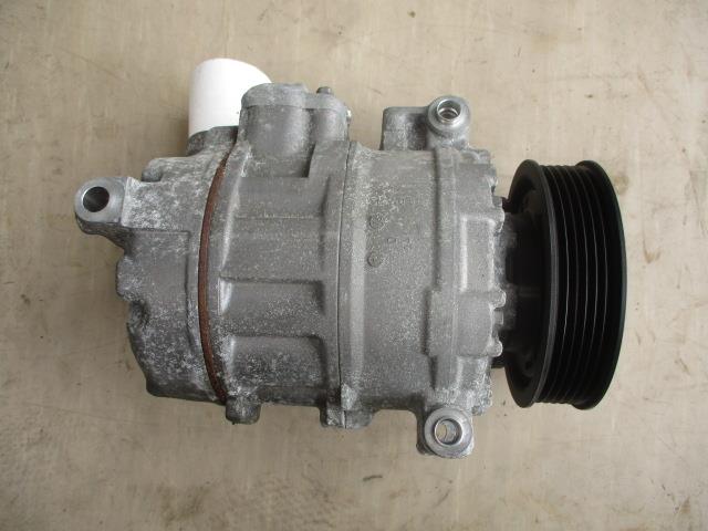 【中古】中古部品 VW ゴルフ 1KCAV A/Cｺﾝﾌﾟﾚｯｻｰ 【3310190100-001618544460700】